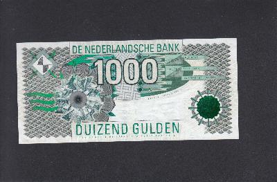 Beschrijving voorzijde: KIVIET